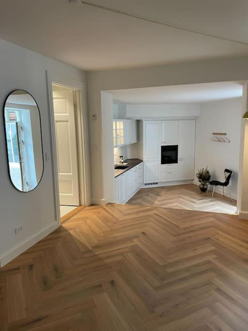 Nyrenoveret Charmerende Lejlighed I Odense C! Apartment Exterior photo